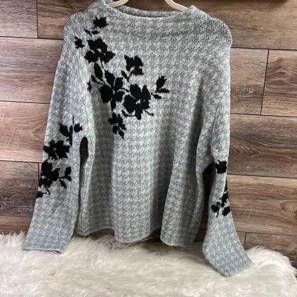 OLIVER O Ladies Houndtooth Floral Crew Neck Sweater Large Blue Gray and Black - Picture 7 of 8